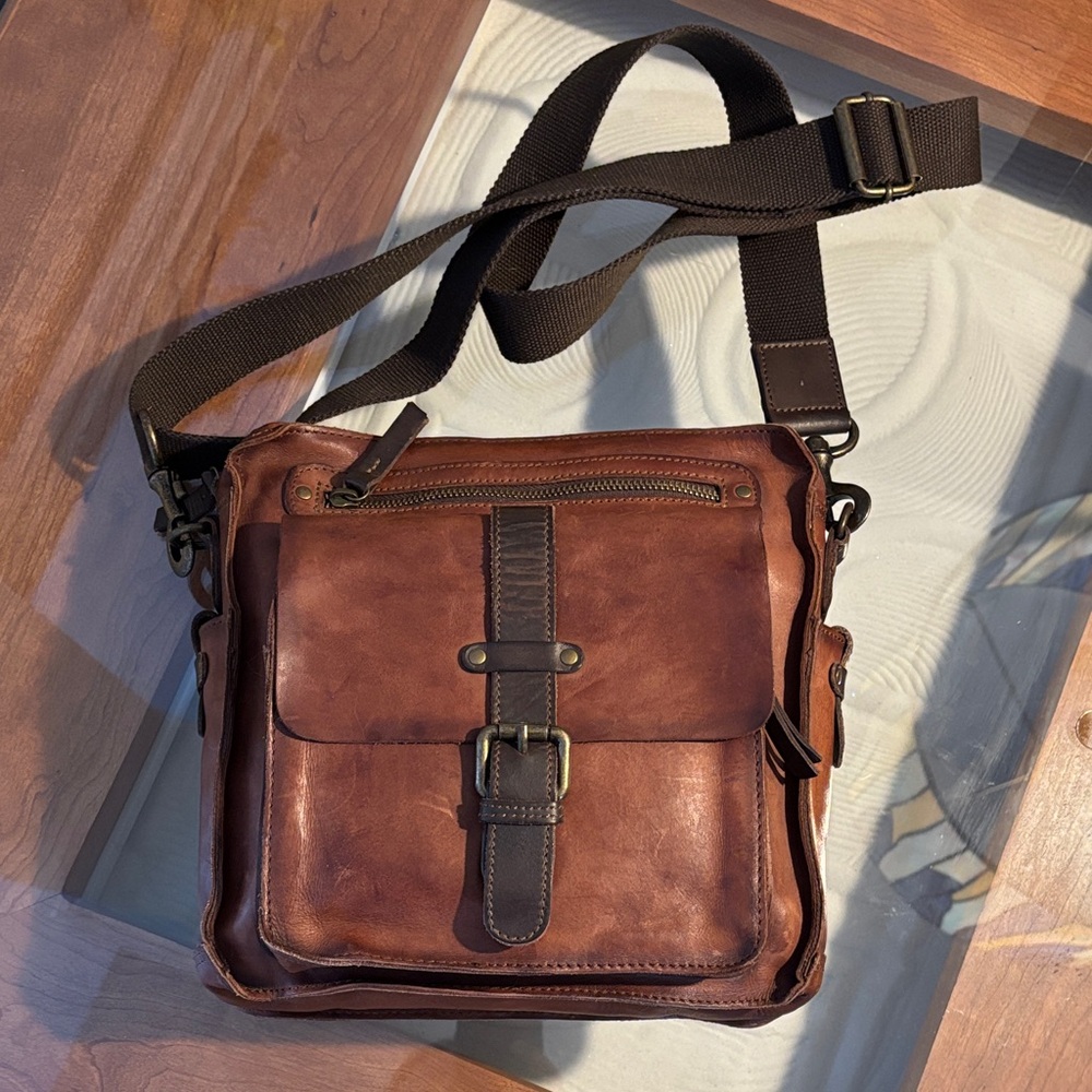 PIKOLINOS CAIMARI Rich Brown Leather Messenger Bag - Picture 16 of 16